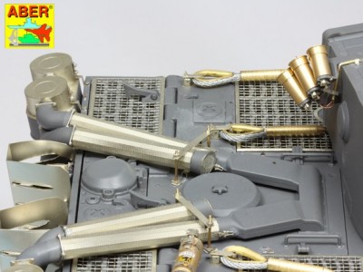 Pz.Kpfw. VI Ausf.E (Sd.Kfz.181) Tiger I – s.PzAbt. 501 in Tunisia - 13