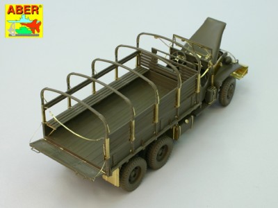 GMC 2½ ton U.S. cargo truck - open cabin - 10