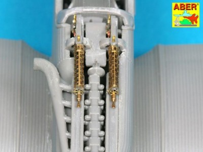 A32 040 -German 7,9mm lMG 08/15 Spandau WWI aircraft machine guns 1:32 - 9