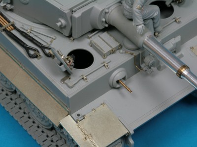 Pz.Kpfw. VI Ausf.E (Sd.Kfz.181) Tiger I – Late version (premium set) - 17