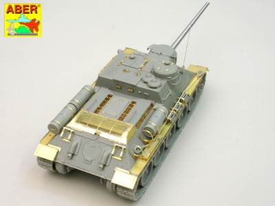 35 078 -Radziecki niszczyciel czołgów SU-100 - (Dragon model) - 4