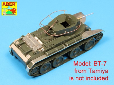 35 245 - Soviet Light Tank BT-7 -model 1935--(Tamiya model) - 4