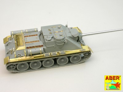 35 078 -Radziecki niszczyciel czołgów SU-100 - (Dragon model) - 2