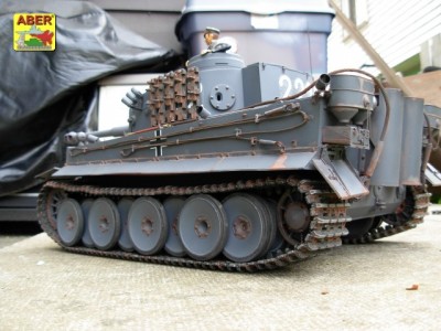16 K01 -Pz.kpfw. VI, Tiger I, Ausf.E-model Tamiya made by Kevin Henderson - 21