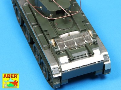 35 245 - Soviet Light Tank BT-7 -model 1935--(Tamiya model) - 10