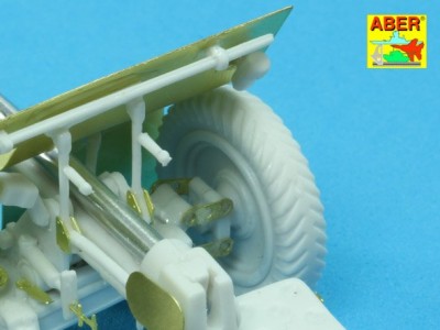 35 010 - Bofors wz 36 - (Mirage Hobby model) - 12