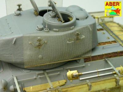 35 045 - Soviet medium tank T-34/85 (Dragon model) - 24