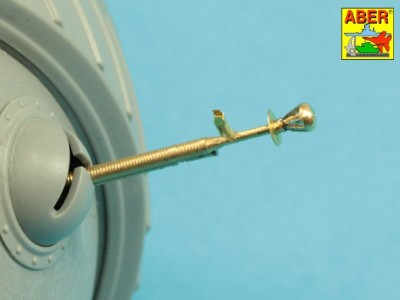 Uzbrojenie do radzieckiego „Sharotank”; 2 x działo 37mm, 2 x 12,7 mm karabin maszynowy DShK M36 - 9