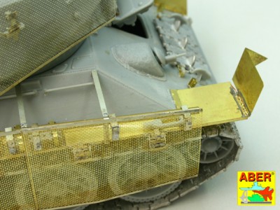 35 045 - Soviet medium tank T-34/85 (Dragon model) - 15