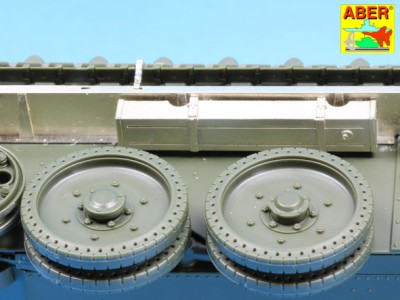 35 258 - Radziecki lekki czołg BT-7 -wersja z 1937--(Tamiya model) - 20